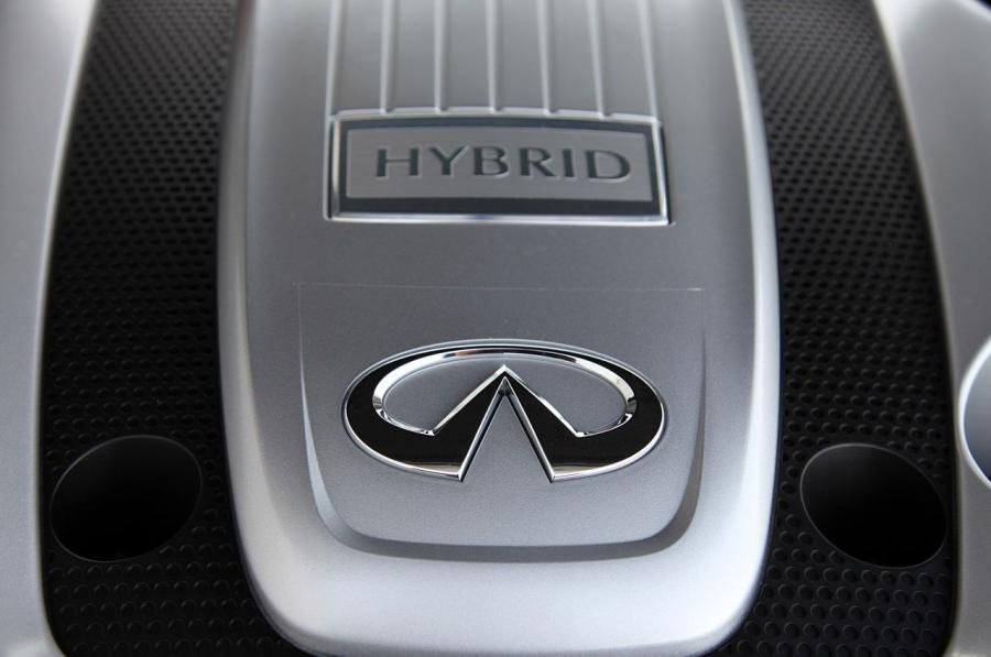 Infiniti M35h 2012 года  (фото 28 из 44)